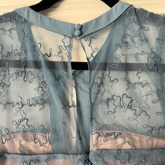 Worn once! SALONI Camille bow-embellished blue embroidered tulle midi dress. - Picture 5 of 7